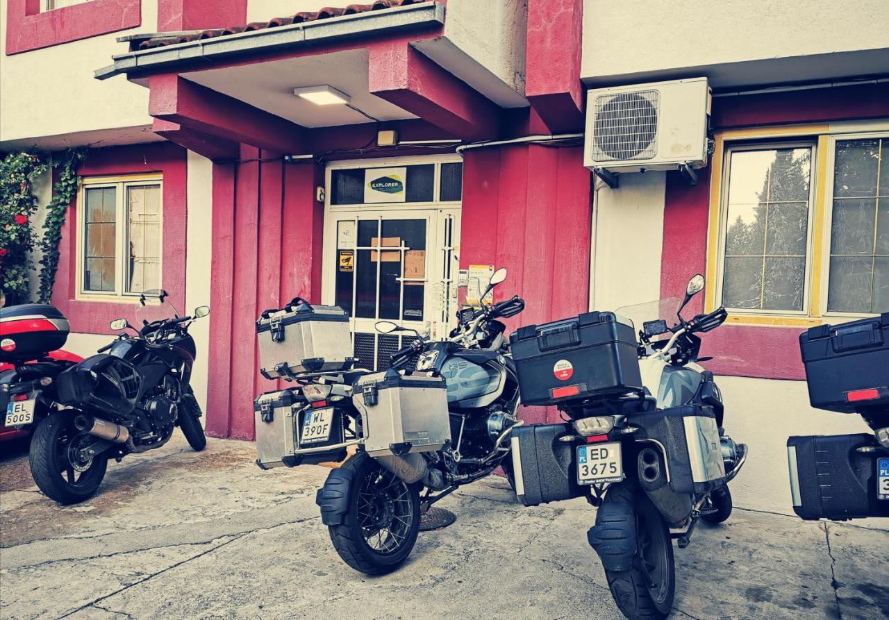Explorer Podgorica Esterno foto